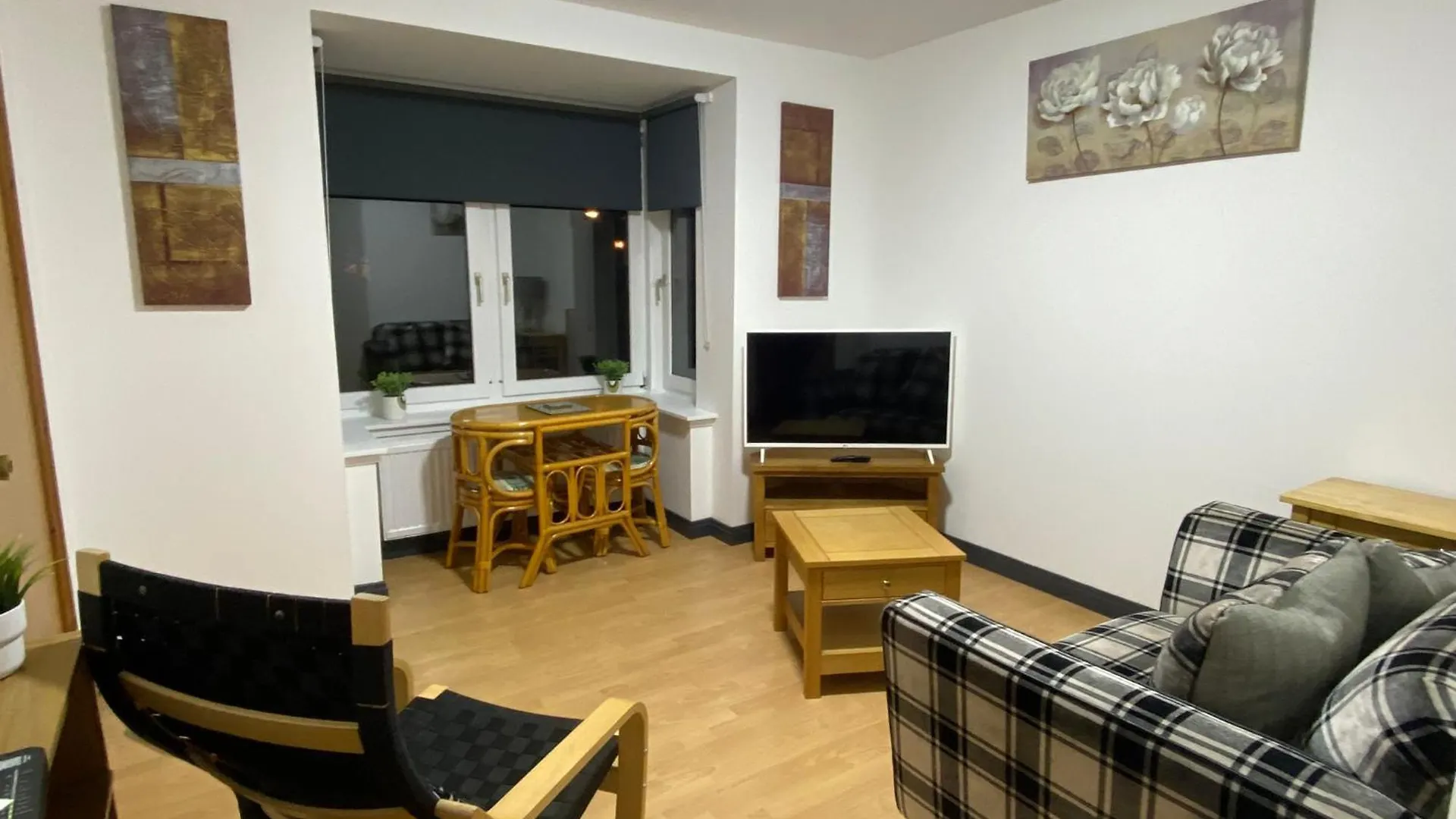 Pure East Coast Trainline By Tba Apartment Rosyth