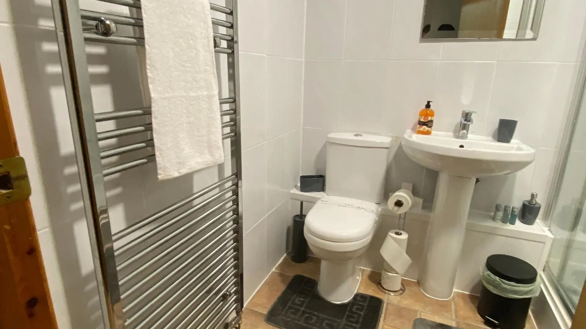 Pure East Coast Trainline By Tba Apartment Rosyth